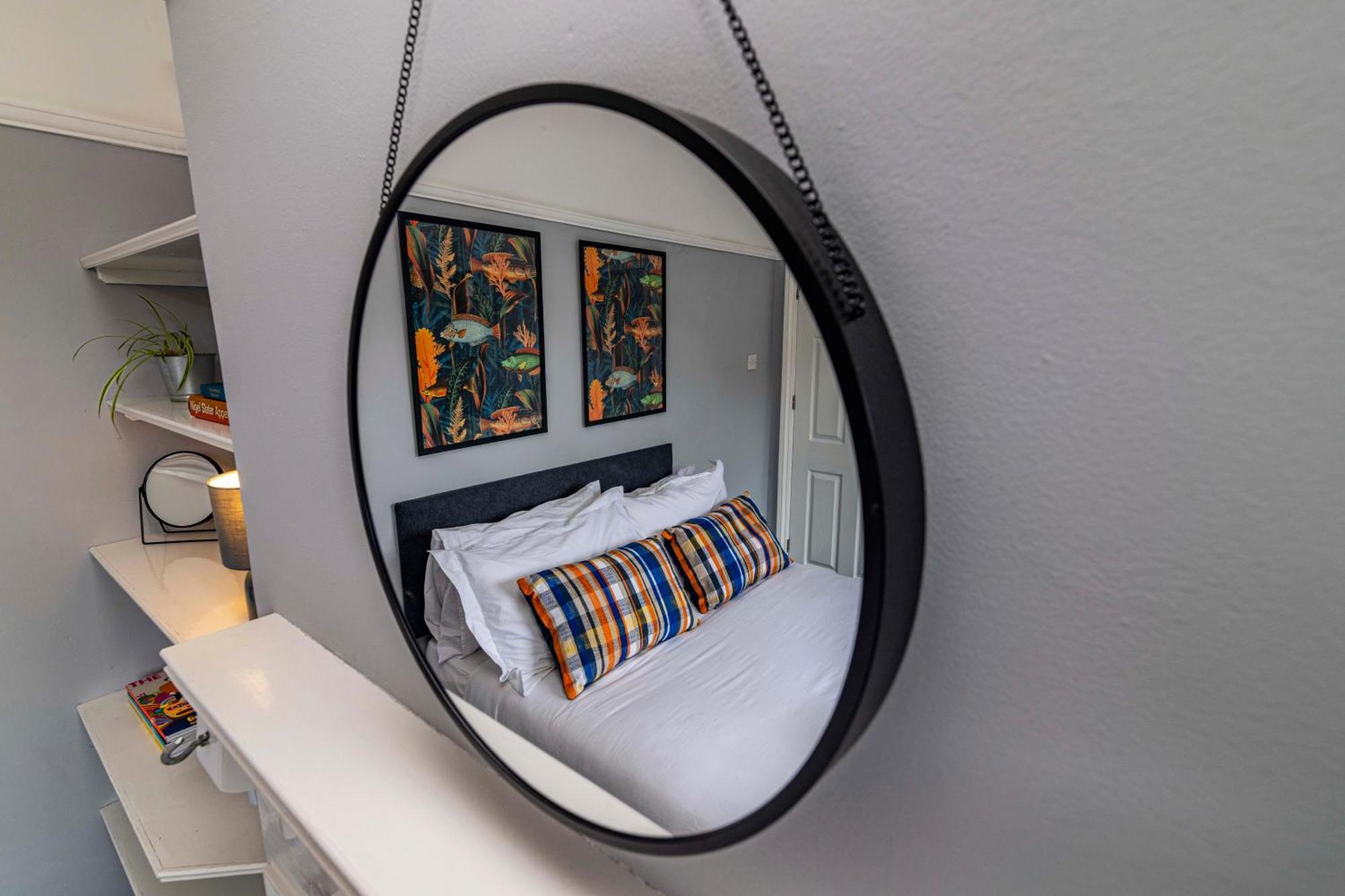 Lovely 4Bdr Home- Off Street Parking Sleeps 7 诺丁汉 外观 照片
